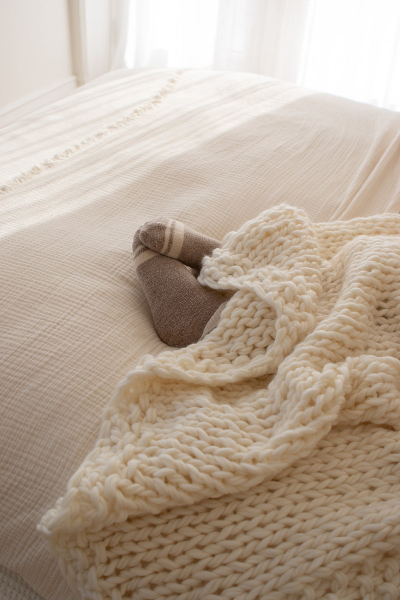 ISOBEL chunky knit blanket pattern